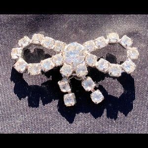 Rhinestone Diamond Ribbon clip pin